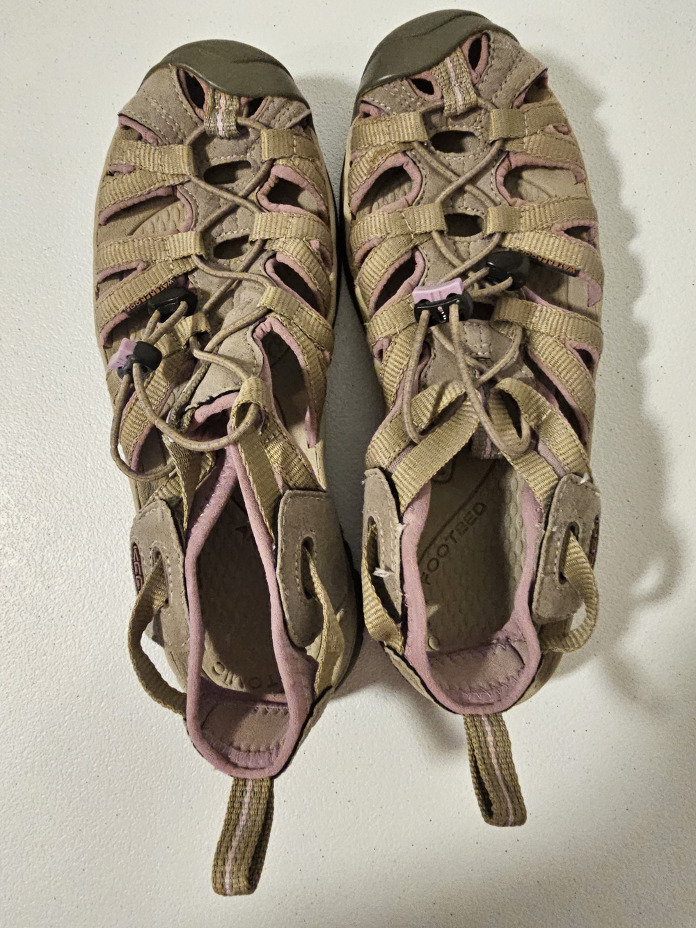 KEEN Women's Closed-Toe Fisherman Sandals Beige Pink Lace Up US 8